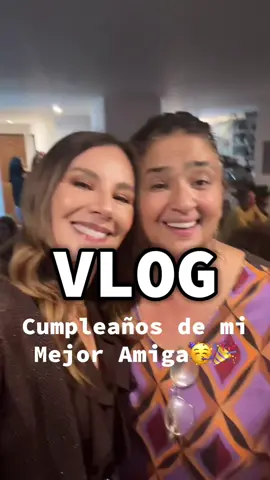A post by @andrealondonor on TikTok caption: 30 años de amistad, y cada cumpleaños suyo es más que una fiesta: es un homenaje a la vida, a la gratitud y a la amistad femenina 💖 Gracias por tanto, amiga mía. Te celebramos con mojitos, lechona, frispicadas, música, baile… y mucha  #Vlog  #frisby  #A#AmistadDeVerdadC#CumpleañosEspecial3#30AñosDeAmistadA#AmigaDelAlmaC#CelebrandoLaVidaA#AmistadFemeninaT#TikTokVlogF#FiestaColombianaC#CumpleColombianoL#LechonaTimeF#FrispicadaK#KaraokeNightI#InésGaviriaV#VlogConAlmaH#HistoriasRealesS#StorytimeTikTokCosasQueInspiran@Lupi Herrera 