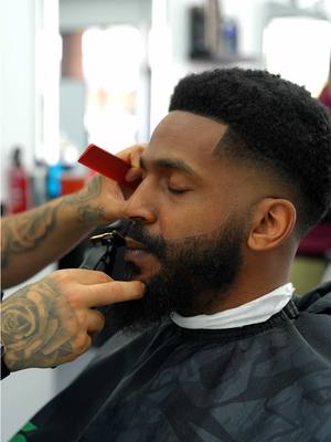 A post by @dreclipperhands on TikTok caption: Have to show out on birthday cuts 💪🏼🔥 Tap Link In Bio to sign up for my online training program! ✅ JOIN Dreclipperhands Academy today! This program is helping 300+ students elevate there barbering skills with a haircutting system that is efficient & effective 🚀  #hairstyles #funny #viral #inspirational #barberlife #losangelesbarber #texasbarber  #lorainbarber #ohiobarber #barbershopconnect #LAbarber #explore #motivation #elyriabarber #barberlove #clevelandbarbers #cleveland #lorain #beauty #atlantabarber #hairvideos #barbervideos