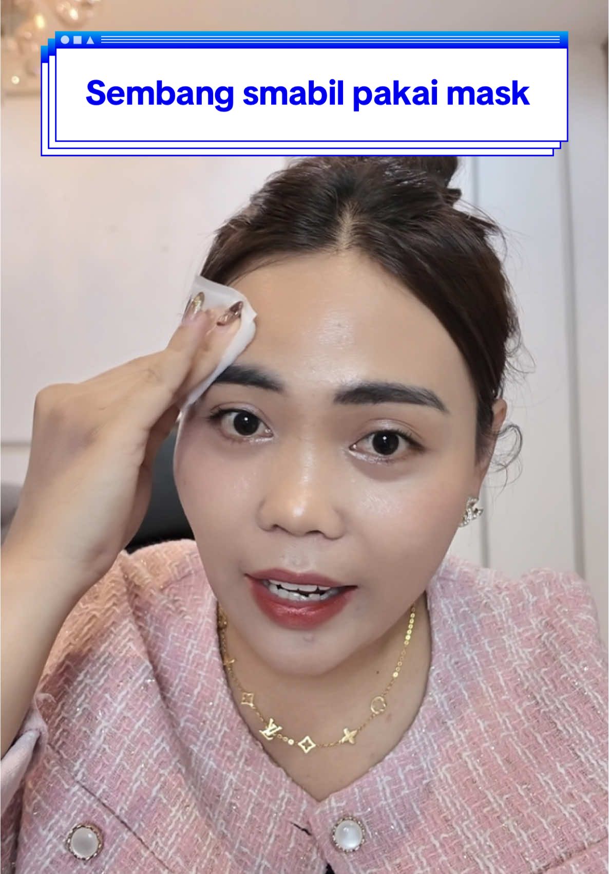 A post by @cahayaicha__ on TikTok caption: Cahaya nak cerita sambil pakai mask yang tengah viral dari @somebymi_my  #fyp #viral #somebymi #kbeauty #koreanskincare #yujadailymask #blemish #acnemarks #pigmentation #niacinamide #glassskin #clearskin #glowing #skincareroutine #kbeautylovers 