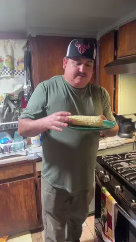 A post by @benjamin0467 on TikTok caption: Un esquite a mi estilo#hispanic #fyp #parati #fypage #esquites #elote #mexican #food #viral 