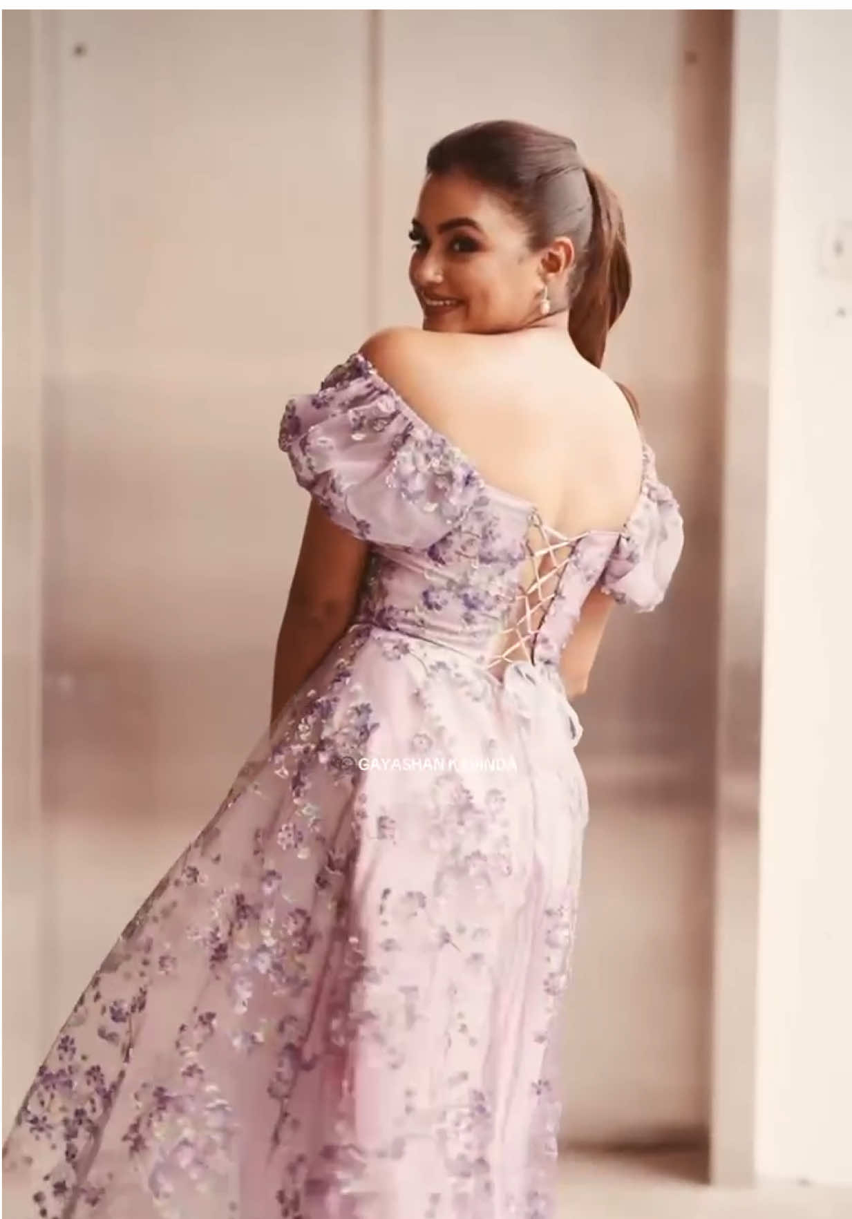 A post by @dinakshie_saranga on TikTok caption: Favorite song these days 💜  @Gayashan Kavinda   #prettylittlebaby #purple #newtrend #srilanka #viral #fyp #foryoupage 