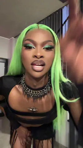 A post by @itskamo_ww on TikTok caption: Booooooommmmmmmmm