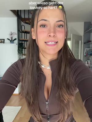 A post by @vicic7 on TikTok caption: bin ehrlich nicht nur lowkey 