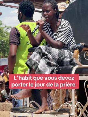A post by @latradipraticienne on TikTok caption: L’habit que vous devez porter le jour de la grande prière du 25 Mai#AdjaDeKomsilga #foryoupage 