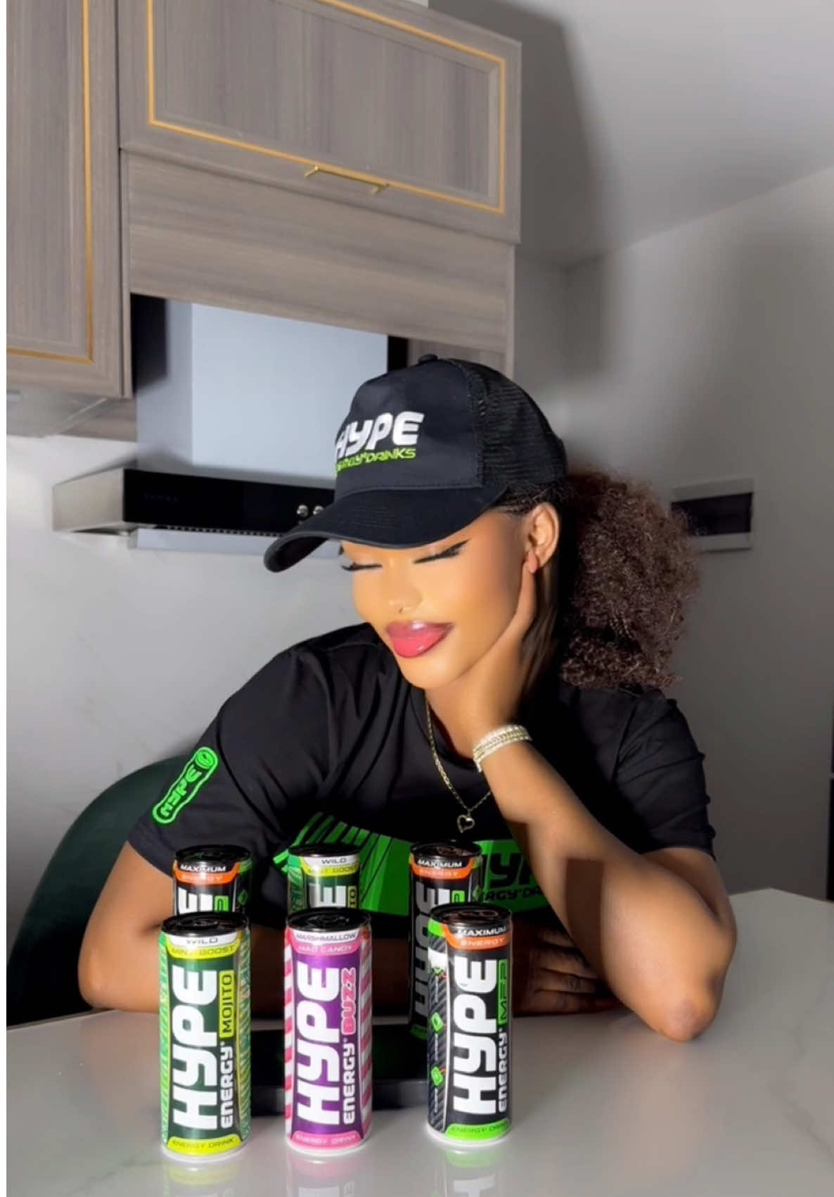 A post by @bonboncaramel242 on TikTok caption: @hypeenergy.congo  ☎️ : +242 06 914 30 10           +242 05 352 43 51 #congobrazzaville #pointenoire #hypeenergy #brandambassador #boisson