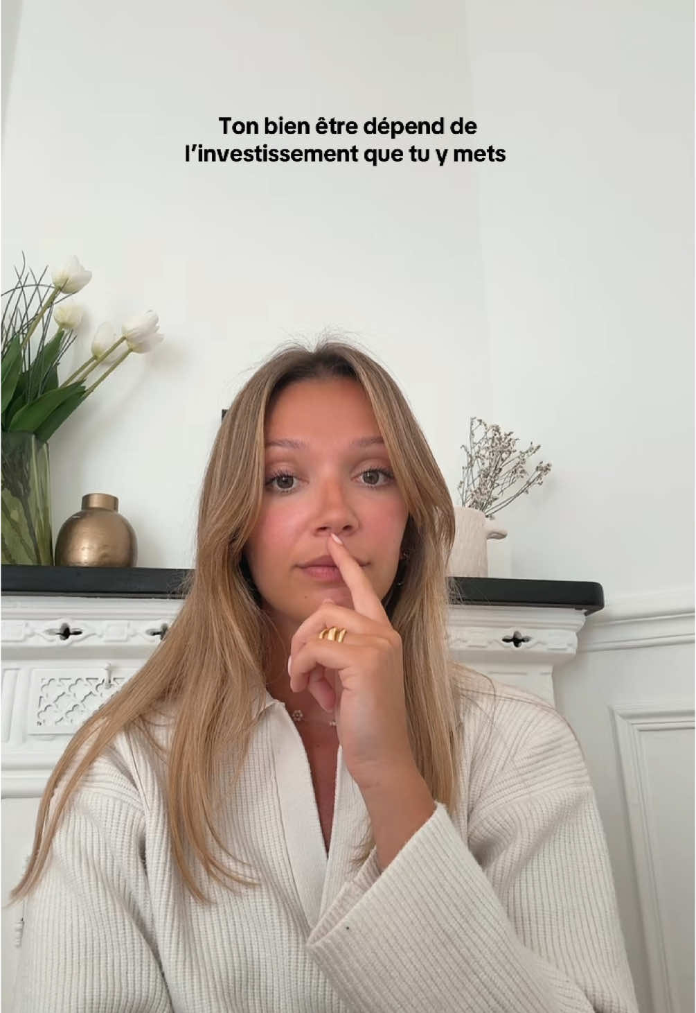 A post by @melanietherapie on TikTok caption: Si tu veux vraiment investir sur toi, je t’invite à venir en thérapie avec moi. Mes patientes retrouvent vitalité, énergie féminine, confiance en elle, des limites claires, une aura lumineuse. C’est l’investissement qu’elles ont choisi et aucune d’entre elles n’a regretté. Car elles ont compris que leur bien être n’avait pas de prix et que la tranquillité d’esprit était leur meilleur atout. À toi de faire le meilleur choix 💛 #ex #relation #stalkage #relationtoxique #stalke #selfconcept #confianceensoi #therapie 