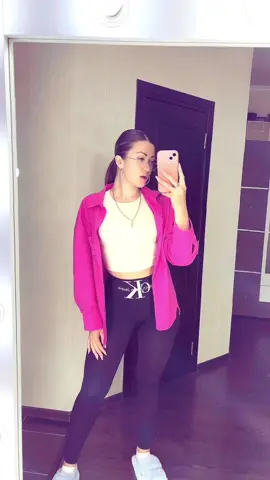 A post by @mihaelamelniciuc1 on TikTok caption: #goviral #france🇫🇷 #❤️❤️viralll #foryoupage❤️❤️ #foruyou 