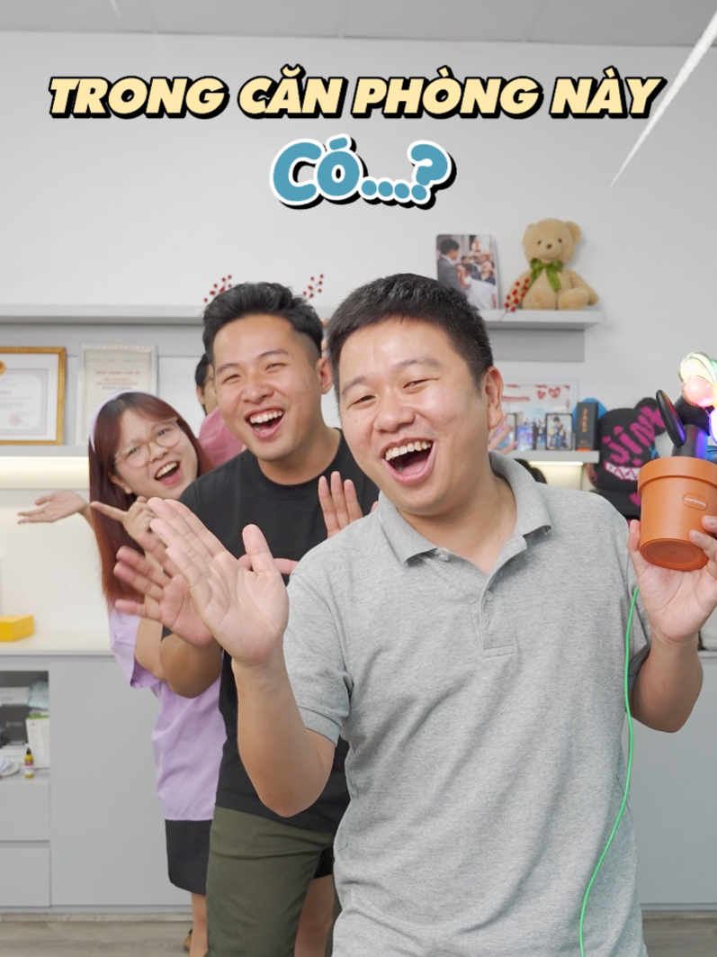 A post by @schannelvn on TikTok caption: Trong căn phòng này có người... - Phần 2: Đại hội bóc ph.ố.t tập thể!!!! #schannel #LearnOnTikTok