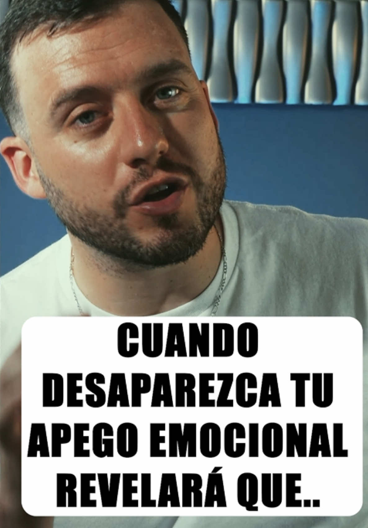 A post by @danielmanzog on TikTok caption: 🤷🏼‍♂️🤷🏼‍♂️🤷🏼‍♂️ #lealtad #apego #apegoansioso #amor 