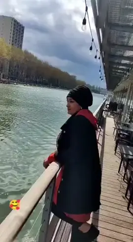 A post by @maral..songul on TikTok caption: -là -là -là -là #maral #🦋🦋🦋🦋🦋 #fransa #paris #fyp #aksaray #fouryou #hollanda #almanya #sivas #maras #turkiyem #turkiye -là #cejour-là 