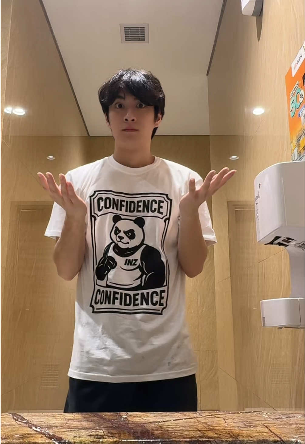 A post by @egukin0 on TikTok caption: Draft#Faminz #live 