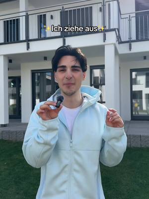 A post by @emiirbayrak on TikTok caption: Wie findet ihr mein Haus?🥹🏡