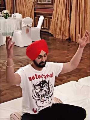 A post by @diljitdosanjh300 on TikTok caption: #diljitdosanjh300 Follow👉Instagram-ddosanjh300 Snapchat📸👻-ddosanjh300