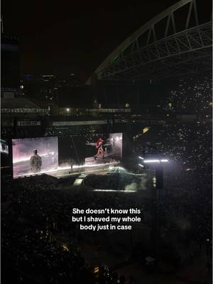 A post by @marissamae96 on TikTok caption: I think she looked right at me #grandnationaltour2025 #sza #singlemom #single #ilovesza #concerts #trend 