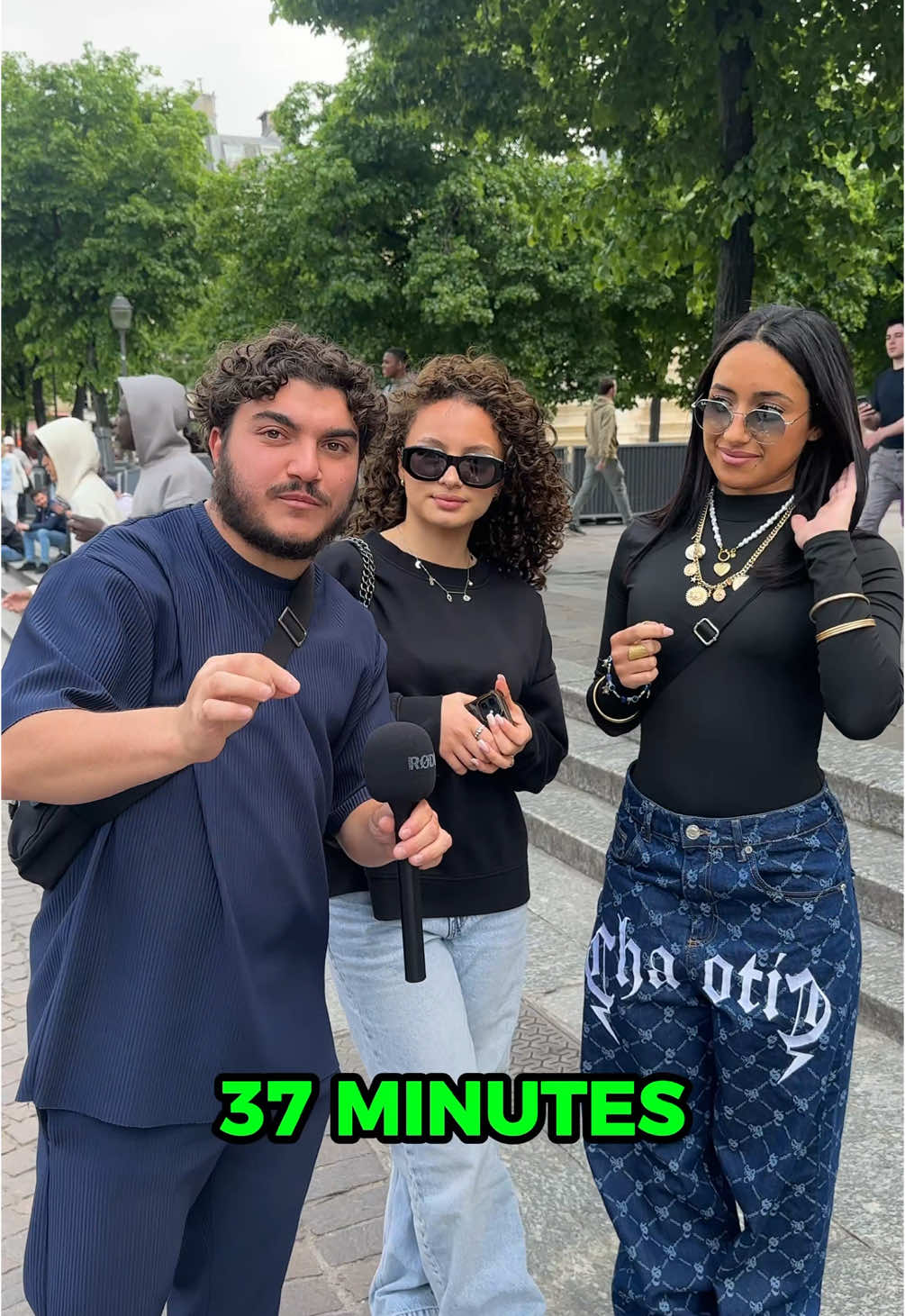 A post by @samsy_baz on TikTok caption: La fin 😂 et toi t’es née en quelle années 😅