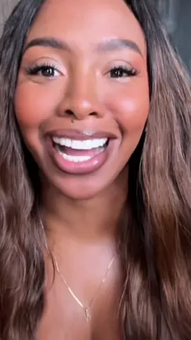 A post by @karensevillano7 on TikTok caption: Me empezó a seguir la Rosalía mamita 