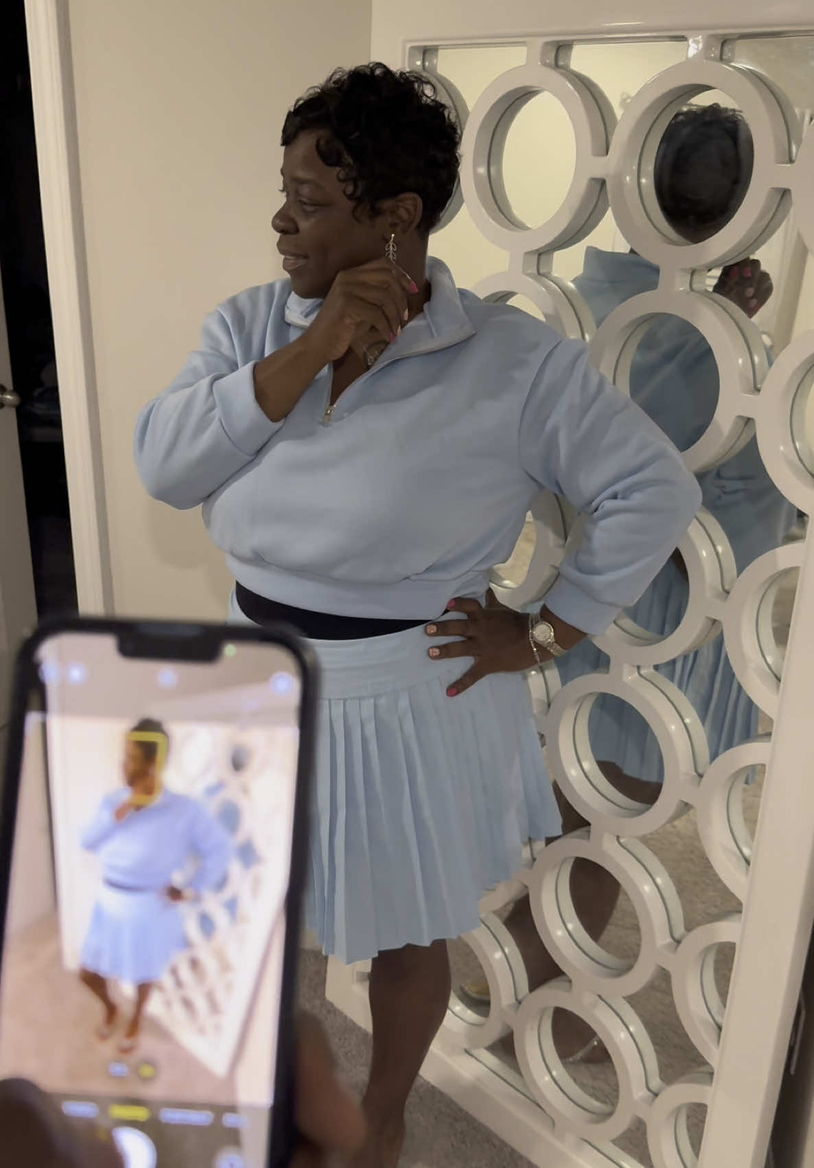 A post by @b1gbutlerr on TikTok caption: My sons be hating on me 😂