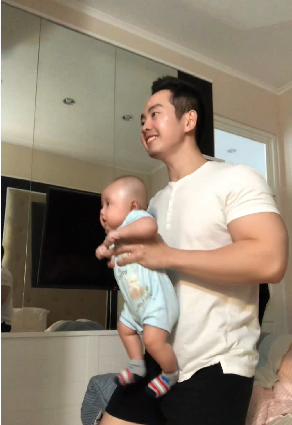 A post by @michaelrendyw on TikTok caption: Ini alasan pertama kali kita ngonten di 2020. Tujuannya cuma satu..dokumentasi video kenang2an. Oh time flies so fast 🥹