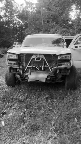 A post by @officialsno on TikTok caption: #840hp #build #lb7 #chevy #toldyouiwasgonnafixit 