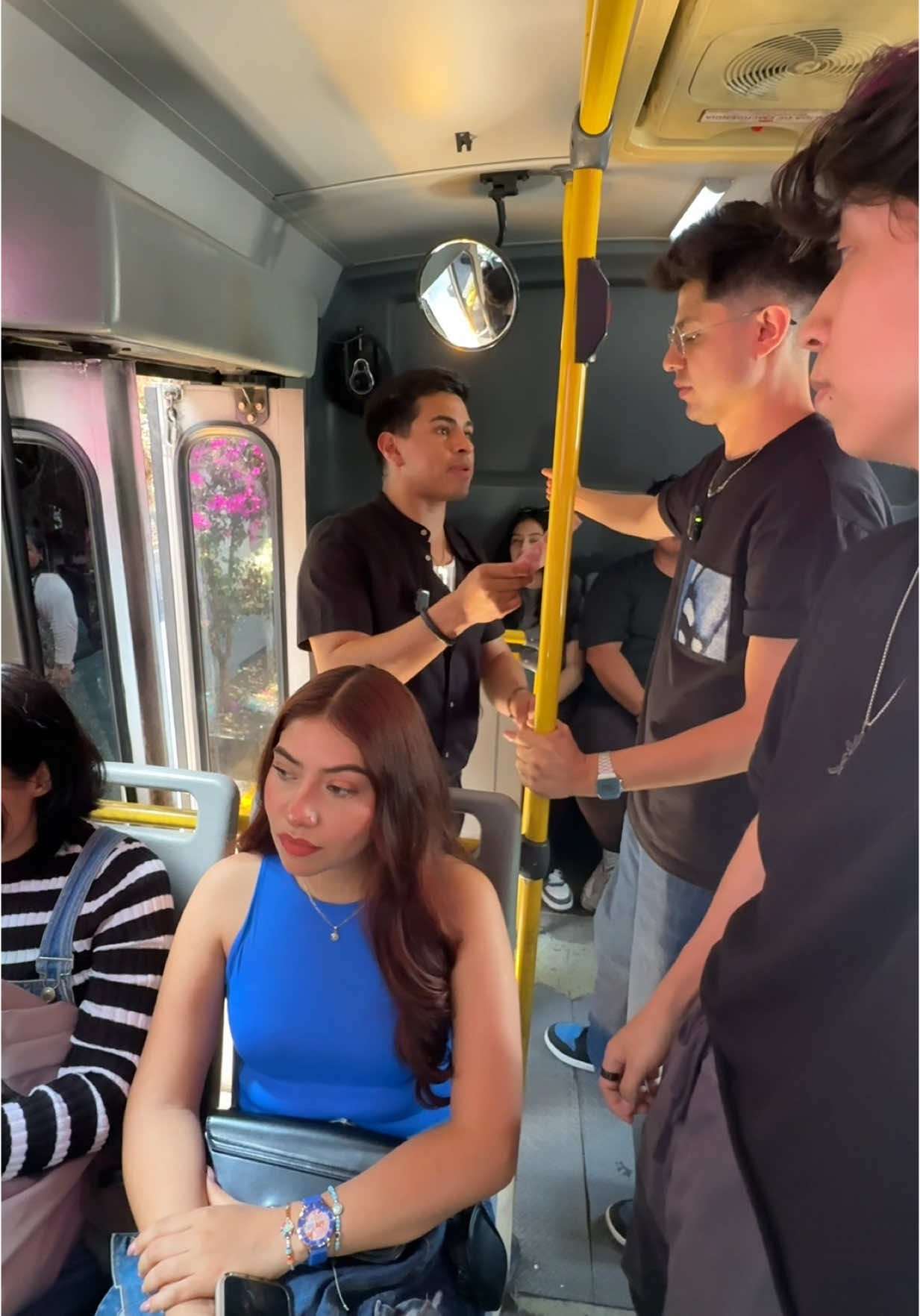 A post by @esen_alva on TikTok caption: Pues me dijo que si xd 