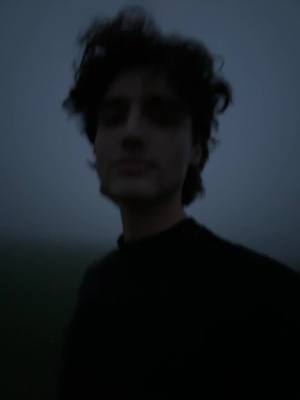 A post by @humbe on TikTok caption: abandonado por el sol lit