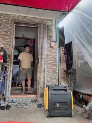 A post by @myko700000 on TikTok caption: ကပ်ပရှင်မပါဘူး 