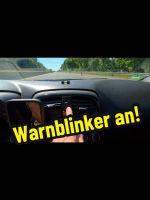 A post by @verkehrsguru_official on TikTok caption: Was machen wir bei einem Stau #theorieprüfung #fahrenlernen #theoriefragen #fahrprüfung #fahrschüler #bestanden 