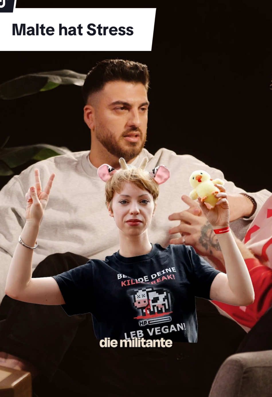 A post by @tahsims_interviewformat on TikTok caption: Dieser Be*f kam wirklich unerwartet @Malte Zierden @tahsim bro #MilitanteVeganerin #tahsimsinterviewformat #tif 