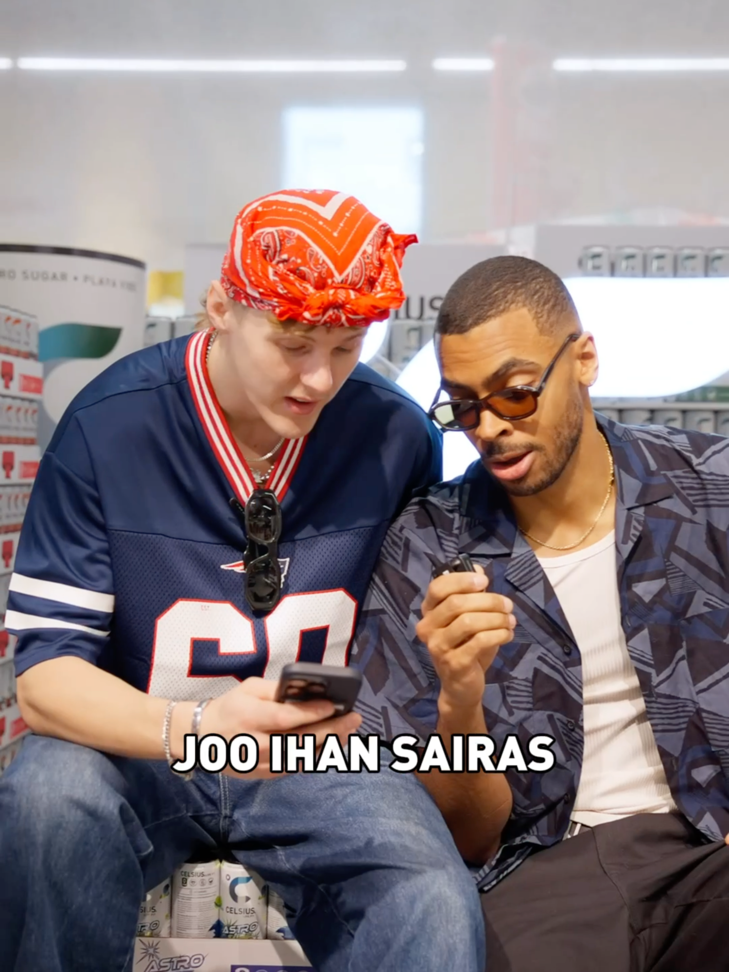 A post by @celsiussuomi on TikTok caption: 🌞 ARVONTA! 🌞 Kenen kanssa haluut päästä Soundfesteille? Kerro se tyyppi kommenteissa, seuraa Celsiusta TikTokissa ja Instagramissa, niin oot mukana arvonnassa! 🥳 Osallistuaksesi arvontaan sun täytyy olla täyttänyt 18 vuotta. Arvonta päättyy keskiviikkona 28.5. klo 23.00. Voittajaan ollaan yhteydessä henkilökohtaisesti tämän tilin kautta. Katsothan siis, että tilisi on julkinen. Onnea arvontaan!  #celsiussuomi #CELSIUSLiveFit #essentialenergy #Soundfest @jennatanisha @chimbulaa @arttu_laitinen