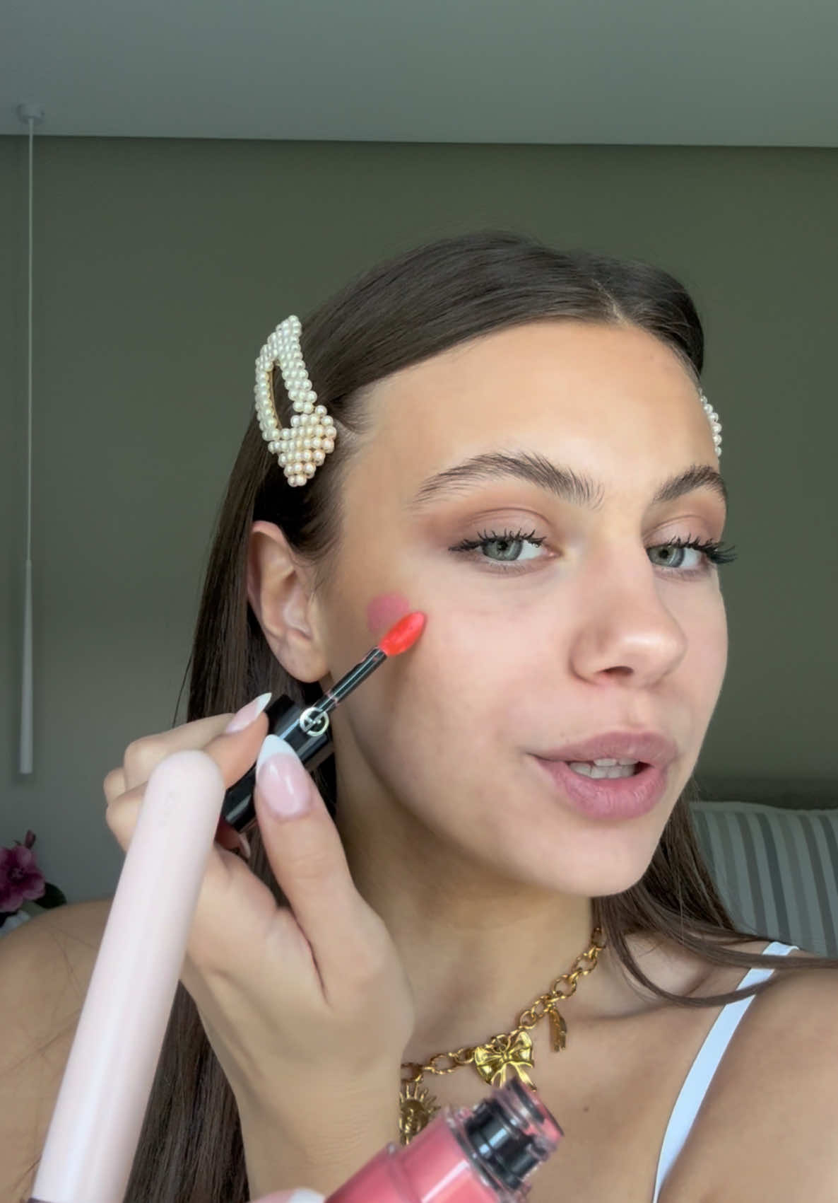 A post by @lisa_luchetta on TikTok caption: Proviamo insieme le novità @Armani beauty per un make-up ispirato alla primavera 🌷  #adv #armanimakeup #armanifragrance #springmakeup