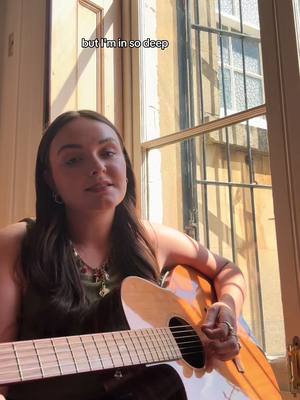 A post by @loumayyy on TikTok caption: I grew up on paramore if that explains anything #thecranberries #linger  