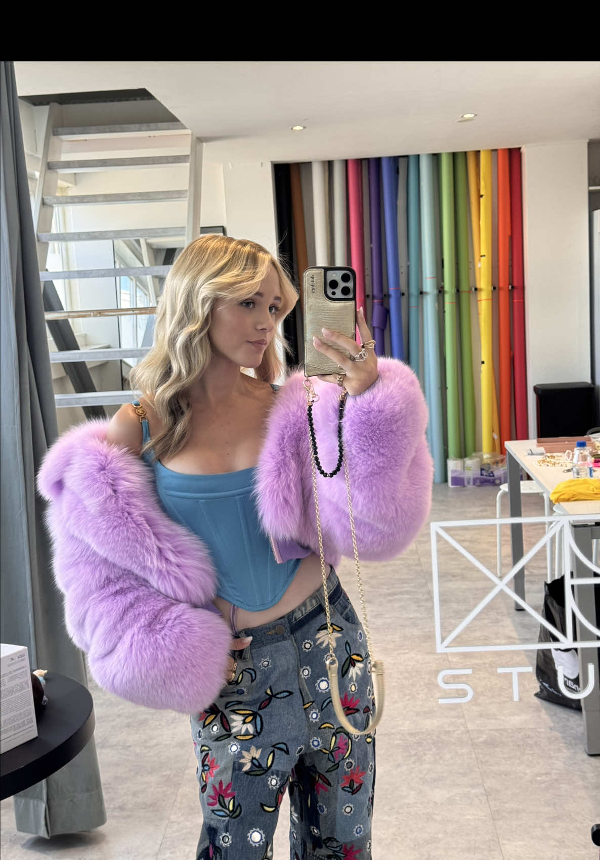 A post by @emmakokofficial._ on TikTok caption: Hey you 🤍 #fy #foryou #fyp #foryoupagе #viral #trend #trending #furdich #furdichseite #furdichpage #voorjou #voorjoupagina #voorjoupage #blowthisup #blowthisuptiktok #emmakok #fashion #fashiontiktok #fashioninspo @Diana Theys @quinnsinstitute @Ymaniramsahai 