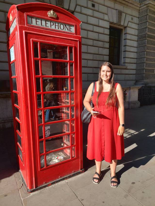 A post by @florenceetsondrole on TikTok