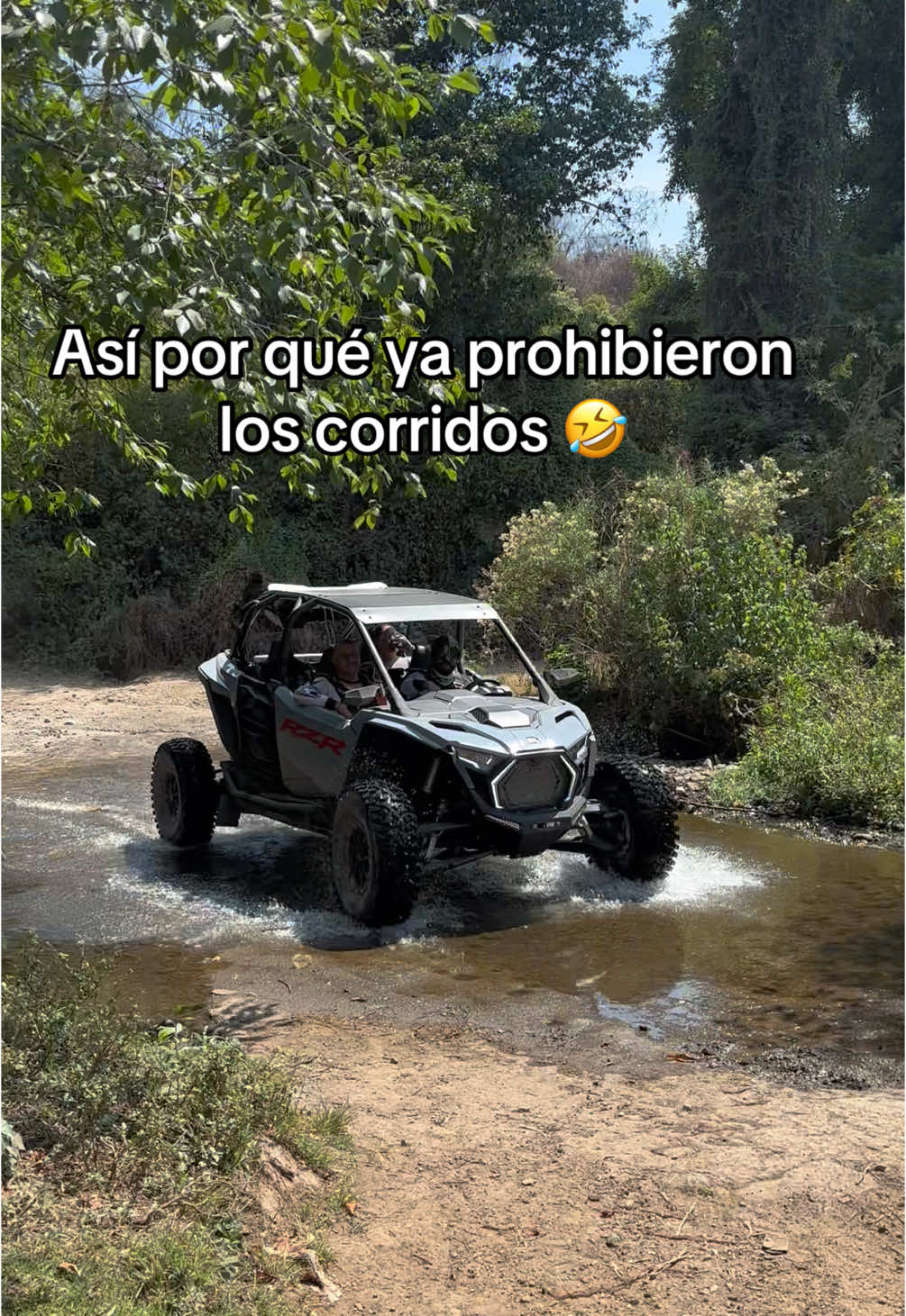 A post by @rutas_michoacan on TikTok caption: Así por qué ya prohibieron los corridos 🤣