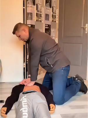 A post by @lvprvention on TikTok caption: 🚨 Chaque seconde compte face à un arrêt cardiaque ! 🚑 Dans cette vidéo, je vous explique comment réagir vite et sauver des vies. 💪 Sensibilisons un max de monde ! Partagez, likez, commentez pour faire passer le message. ❤️ #SauverDesVies #PremiersSecours #Sensibilisation 