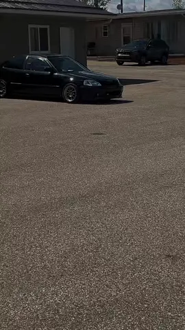 A post by @ball1n_honda on TikTok caption: I honestly don’t know@SlowFA5 