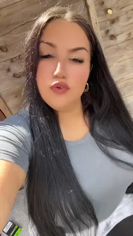 A post by @roberta__robe98 on TikTok caption: #amintire #CapCut #foruyou 