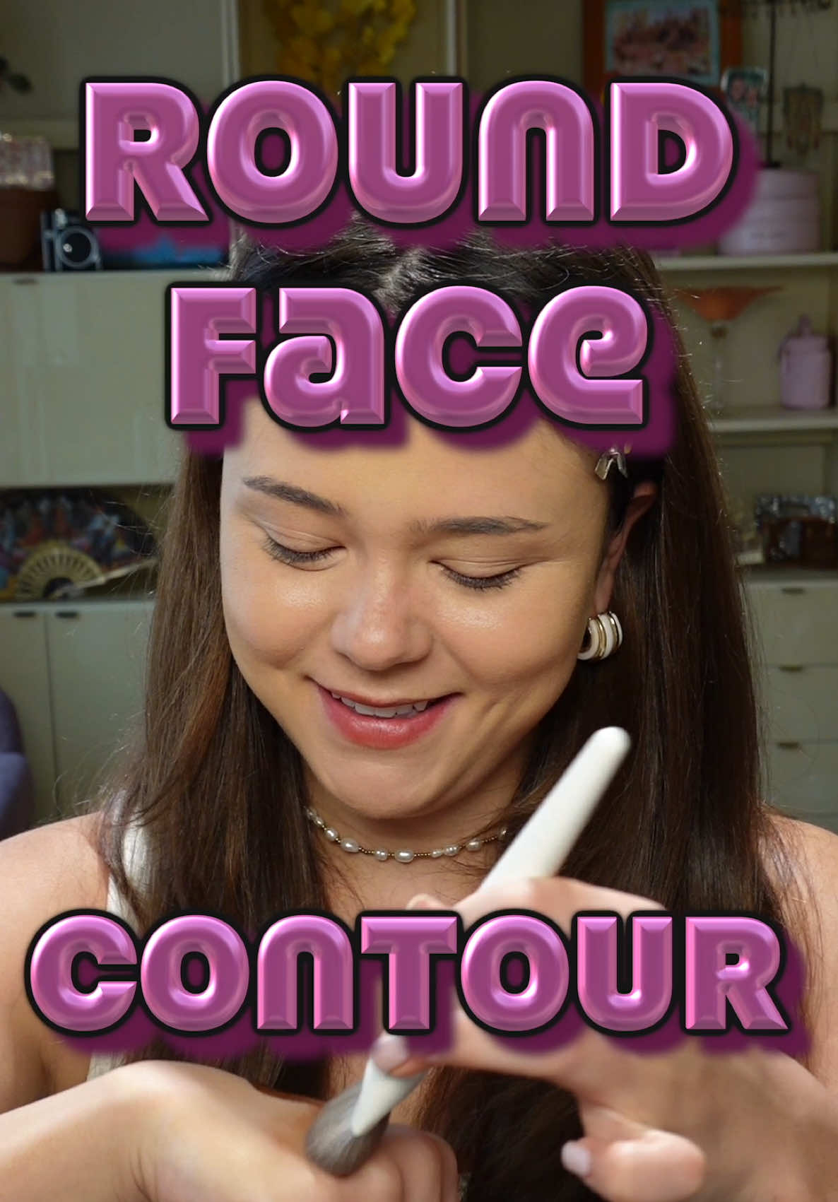 A post by @rachelocool on TikTok caption: We gotta do things different round here #roundface #contour #roundcheeks