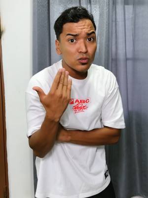 A post by @alfredolarin on TikTok caption: HAGAMOS UN TREND #alfredolarin #parati #elsalvador #mexico #comedia 