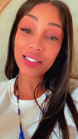 A post by @labellachanell on TikTok caption: Aprieta nena 
