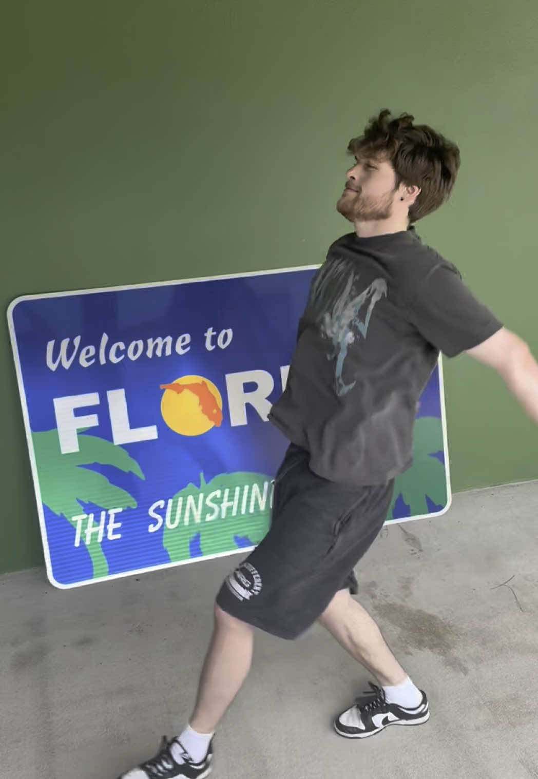 A post by @dreamwastakenwastaken on TikTok caption: I lost a bet 😐