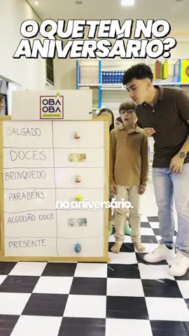 A post by @jaobastos on TikTok caption: O que tem no aniversário? #trend #festa #galinhapintadinha 