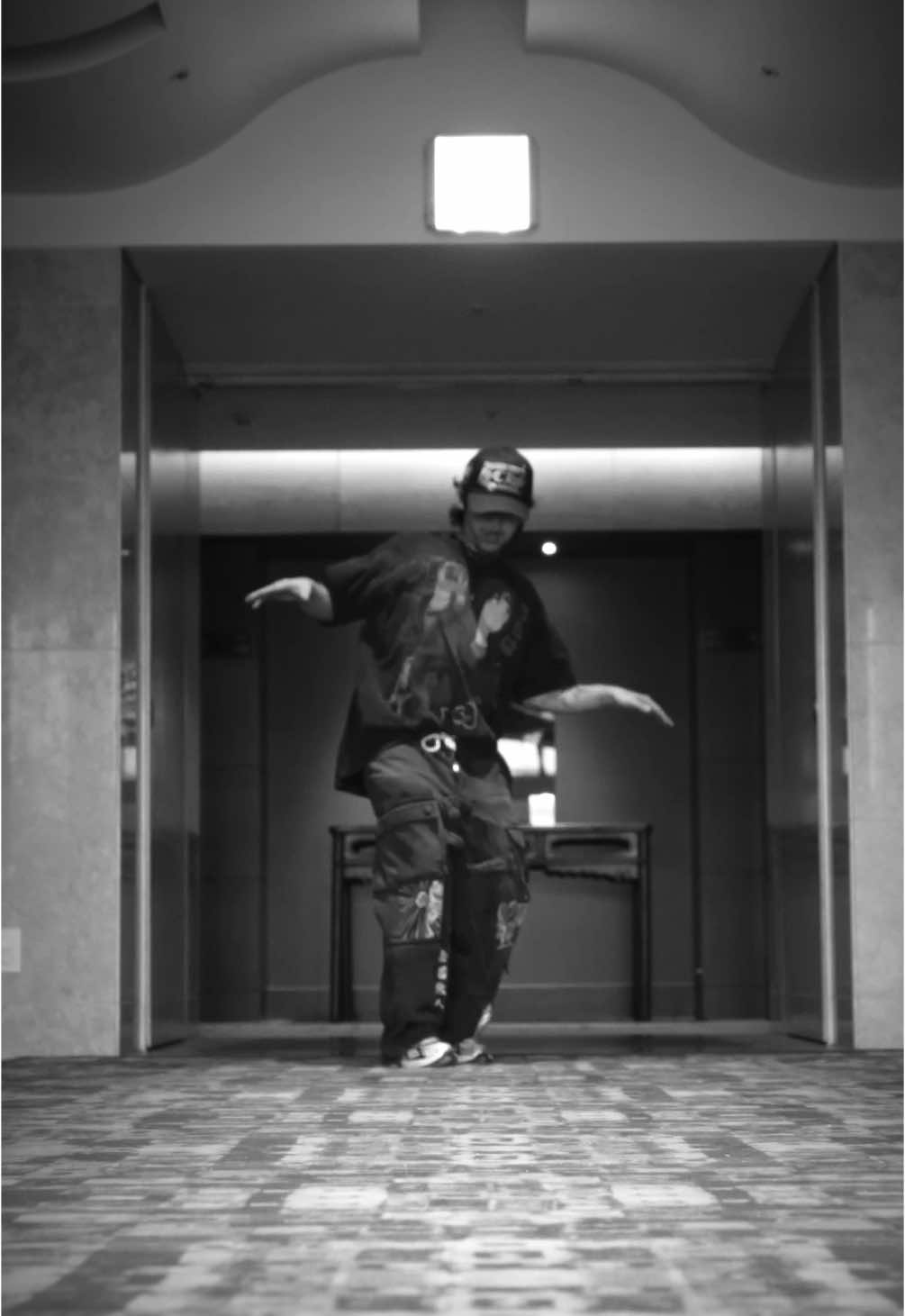 A post by @justmaiko on TikTok caption: @Jackson Wang 王嘉爾 잭슨 #BUCK #jacksonwang #diljitdosanjh #buckchallenge
