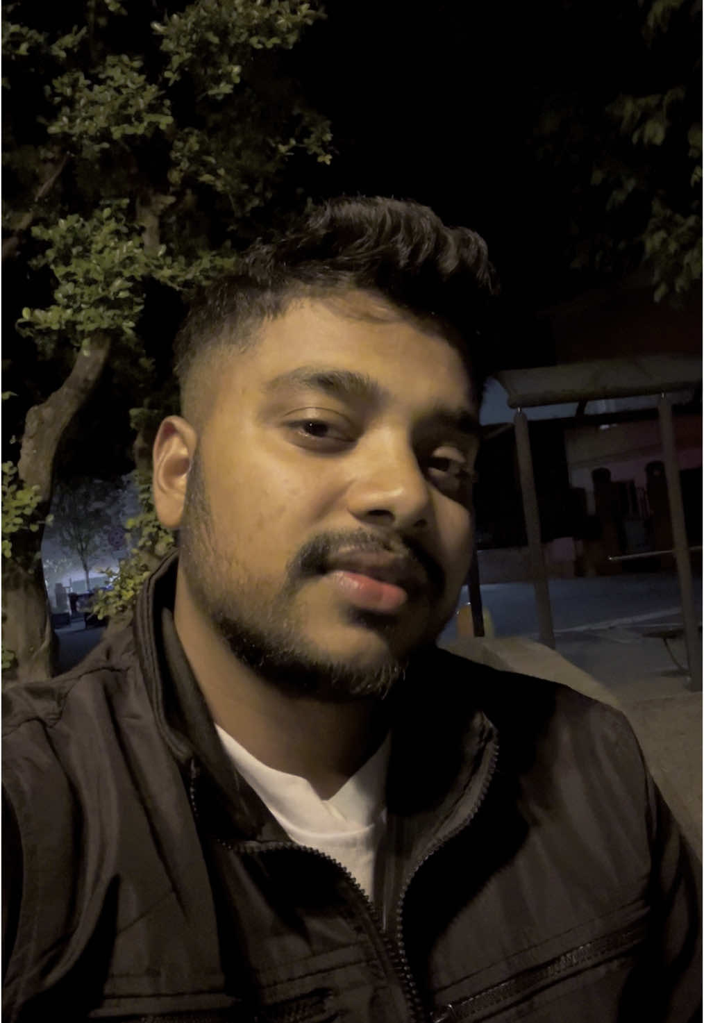 A post by @armansarfi on TikTok caption: ভালোবাসা থাকুক কিন্ত মানুষটা না থাকুক💔#tiktokofficialbangladesh #trending #viralvideo #foryo #unfreezemyacount #brokenheart #foryoupage 