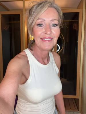 A post by @mommagigi60 on TikTok caption: Good morning you lovely people 🥰❤️what a brilliant night 🤩bless you and thank you so much for the beautiful comments last night xx you are so kind and gorgeous 😍#thankyou #loveyou #brilliant #night #mommagigi60 @Brush Candy 🍭 @Aimee 🩷 