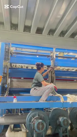 A post by @hansidilru1996 on TikTok caption: #sL_Korean🇱🇰♥️🇰🇷___ Everything you do,Comes back to you 💯👀👧