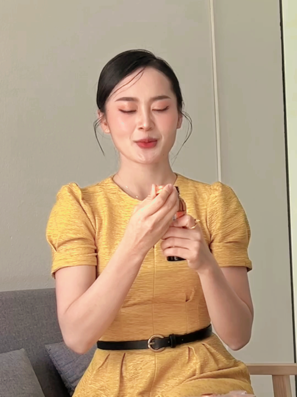 A post by @payengxalor1 on TikTok caption: 👉🏻 ໄດ້ຍິນເພິ່ນວ່າ M150 ມີໂຊກໃຕ້ຝາ ເບິ່ງດຸນ້ອງປ່າ ຈະມາເປີດເບິ່ງໃຕ້ຝາວ່າມີແທ້ບໍ່ນໍ້  ມີໃຜໄດ້ລາງວັນຫຍັງແດ່ເອົາມາໂຊໃຫ້ນ້ອງປ່າ ເບິ່ງນໍາເດີ້. M-150 #M150LAOS #ບໍ່ມີລີມິດດ້ວຍພະລັງM150 #m150ໃຫ້ໂຊກ2ຊັ້ນ  #payengxalor  #missuniverseLaos2022 