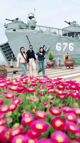 A post by @ritustm on TikTok caption: Kati ramailo din Hami three sisters 👯‍♀️🧍‍♀️❤️❤️🌸@Suna 🇳🇵🫶🇰🇷🇰🇷 @Supriya Grnz #creatorsearchinsights #fypシ #ritustm💞 #nepalkorea🇰🇷🇳🇵tiktoklover #foryoupage 