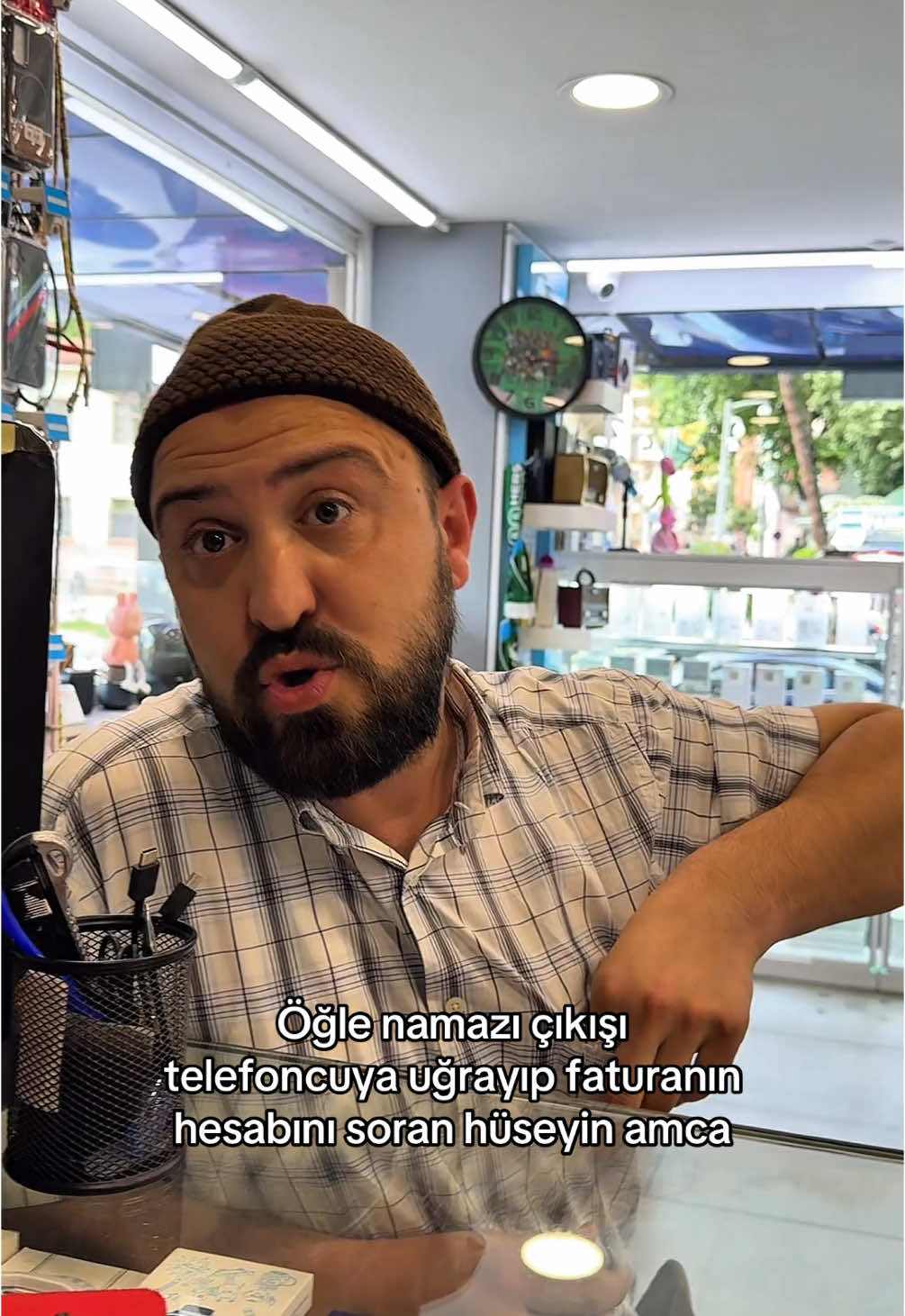 A post by @asomorukss on TikTok caption: Parası kadar dakika yükler 😂