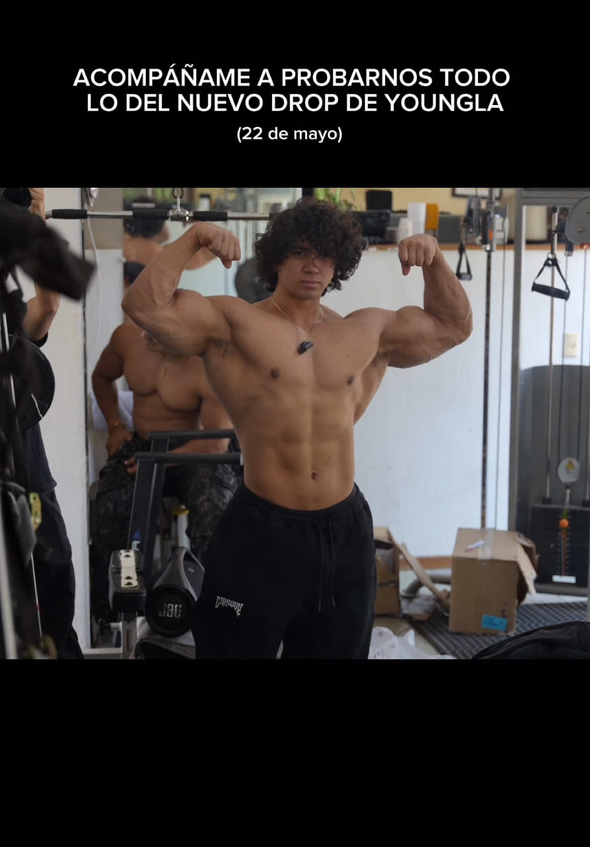 A post by @daddy.aioli on TikTok caption: Acompañenme a probarnos todo lo del nuevo drop de @YOUNGLA … (link en mi bio) #fyp #parati #gym #ejercicio #workout #fitness #ejercico #foryoupage 